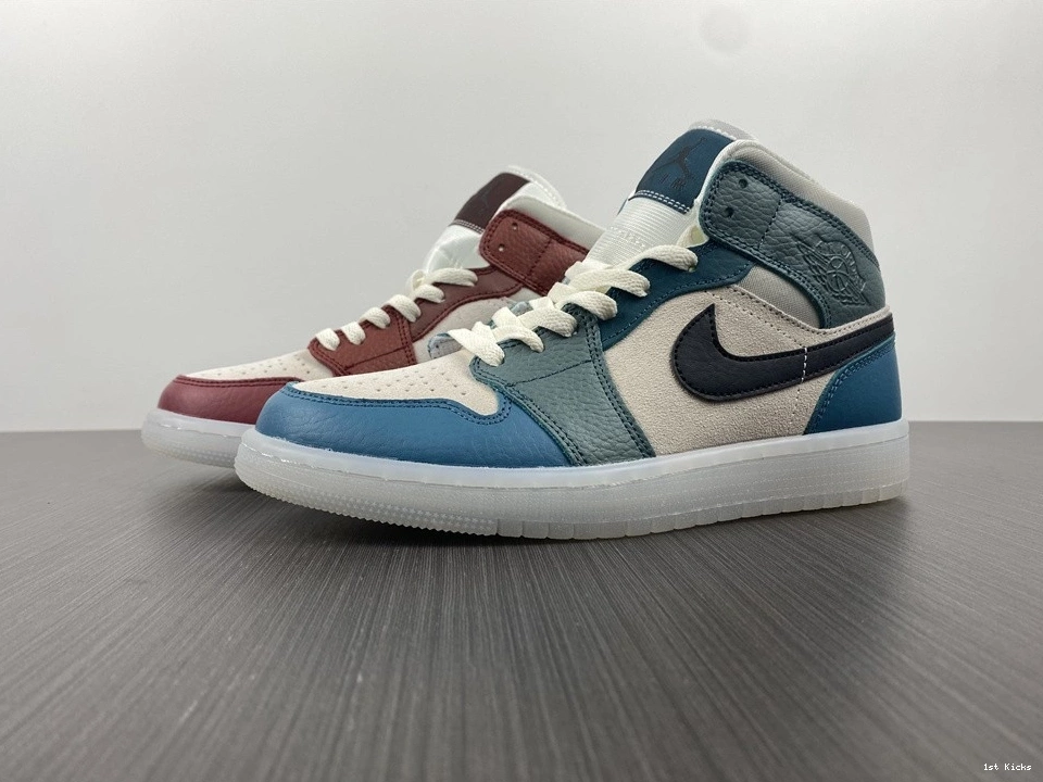 (W) - Machines Mid 1 DM9601-200 Jordan Anti-Gravity 1021